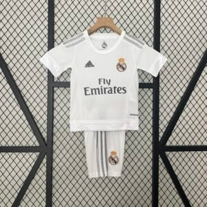 kids Real Madrid 15/16 home size: 16-28