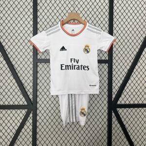 kids Real Madrid 13/14 home size: 16-28