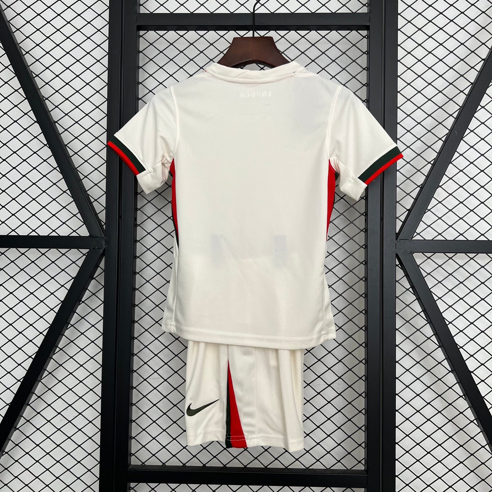 25/26 Kids Chelsea Away Size: 16-28 - Image 3