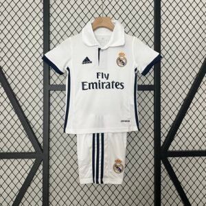 kids Real Madrid 16/17 home size: 16-28