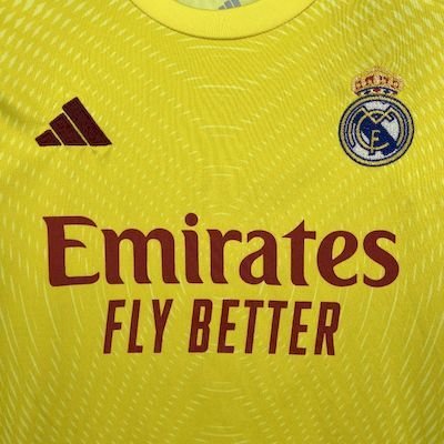Real Madrid 2025/26 Yellow Goalkeeper Kids Kit - Image 2