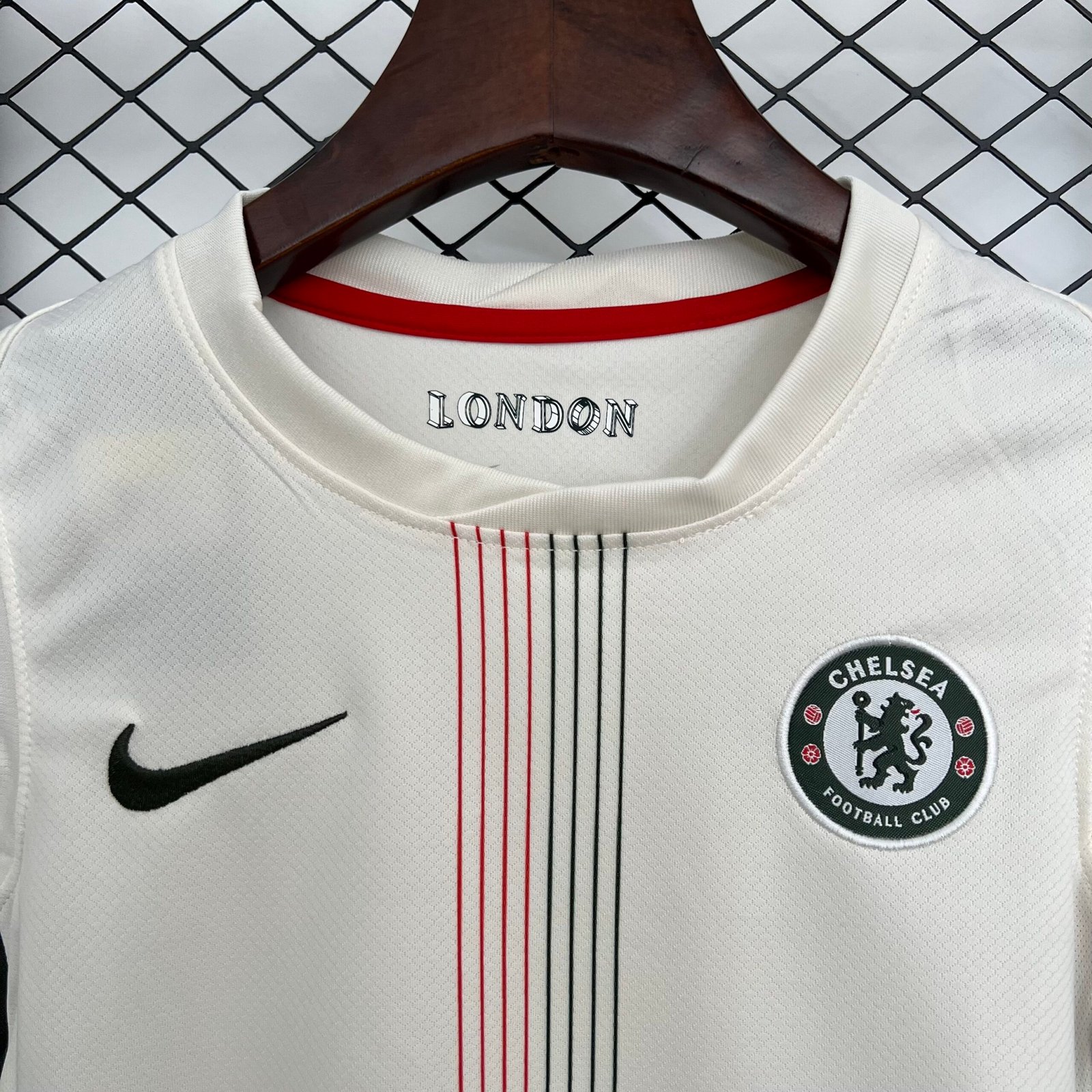25/26 Kids Chelsea Away Size: 16-28 - Image 4