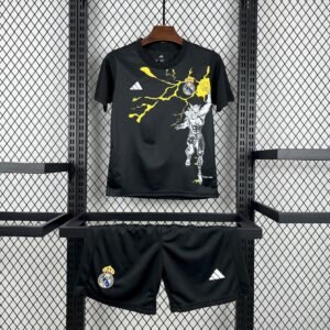 Kids Real Madrid 2025/26 Pre-Match Kit