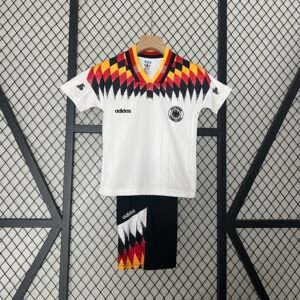 kids Germany 1994 home size: 16-28