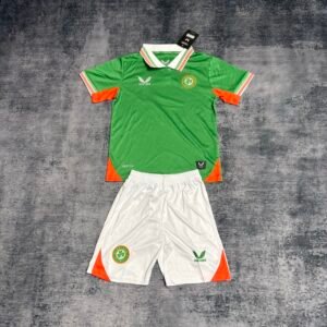 Kids' 2025/26 Ireland Home Kit, sizes 16-28