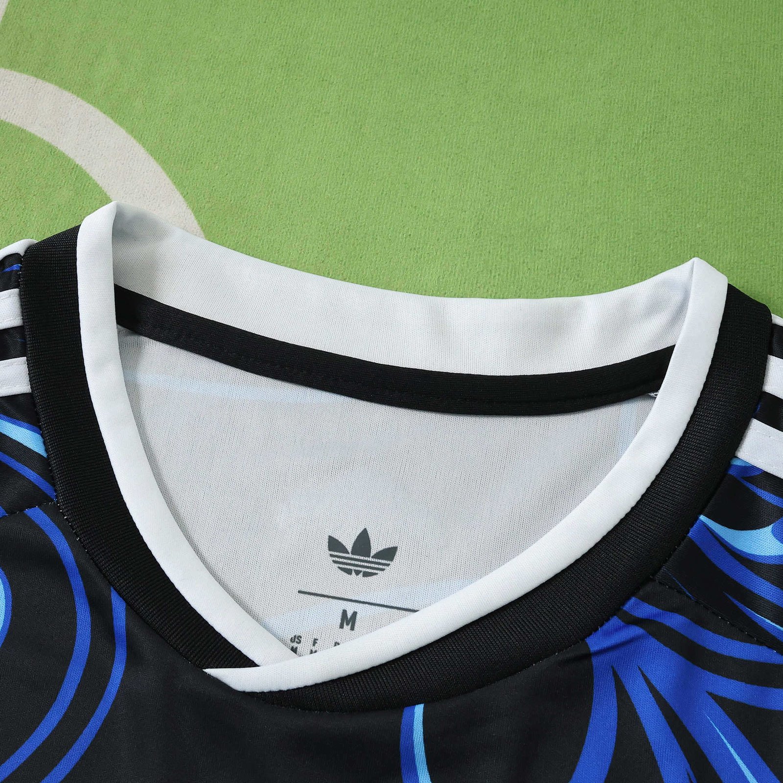 2026 FIFA World Cup Argentina away Long sleeved Fan version - Image 4