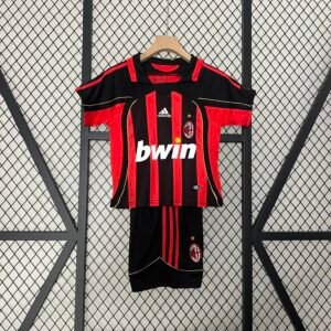 kids AC Milan 06/07 home size: 16-28