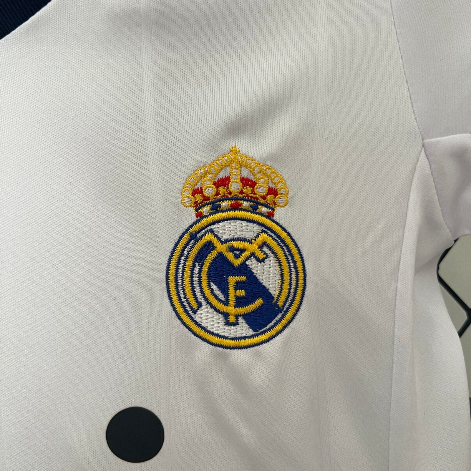 kids Real Madrid12/13 home size: 16-28 - Image 3