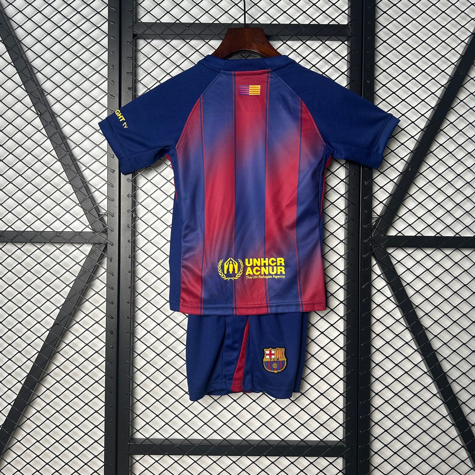 25/26 kids Barcelona home size 16-28 - Image 3
