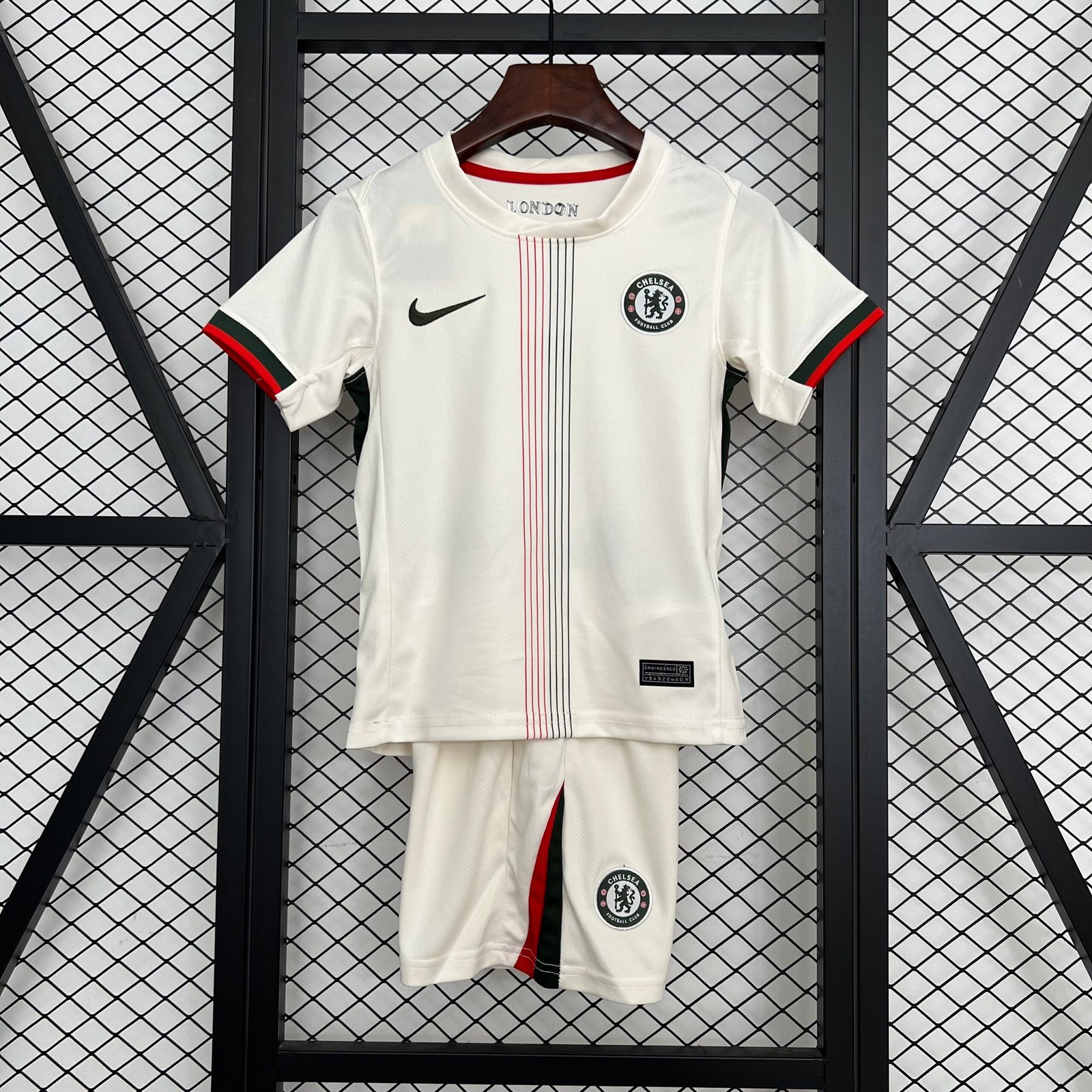 25/26 Kids Chelsea Away Size: 16-28